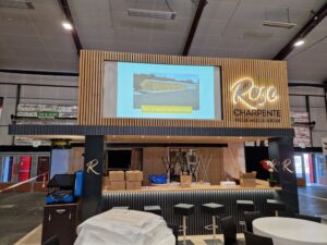 Lire la suite à propos de l’article Location vidéoprojecteur pro au SPACE Rennes